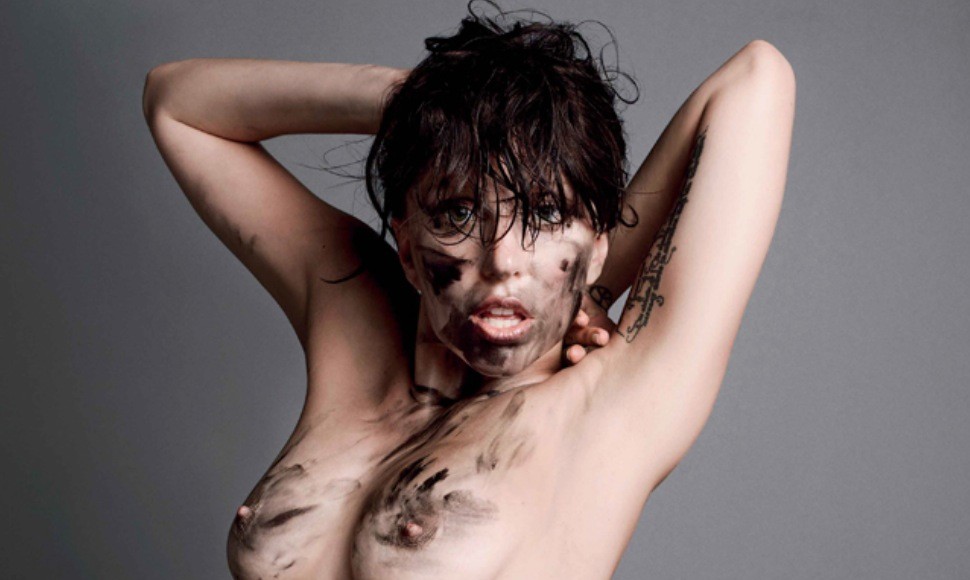 lady-gaga-topless-vm. 