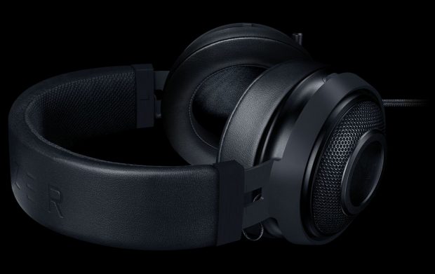 Hands-On Review of the Razer Kraken Pro V2 Headset | Joe's Daily