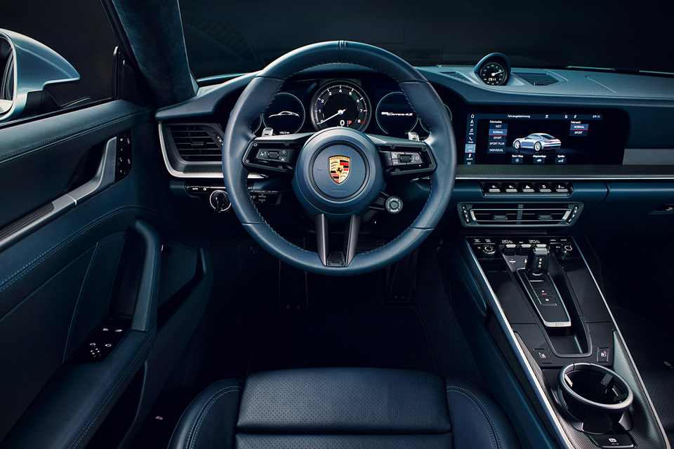 2020 Porsche 911 Coupe Interior