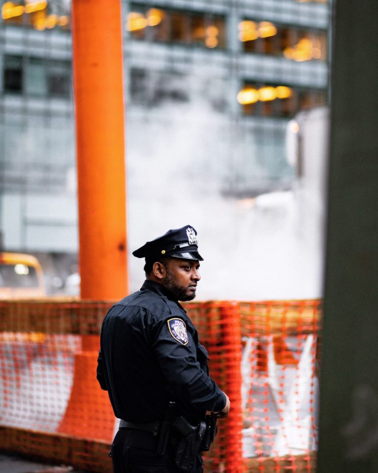 paying-attention-to-the-pros-and-cons-of-becoming-a-police-officer