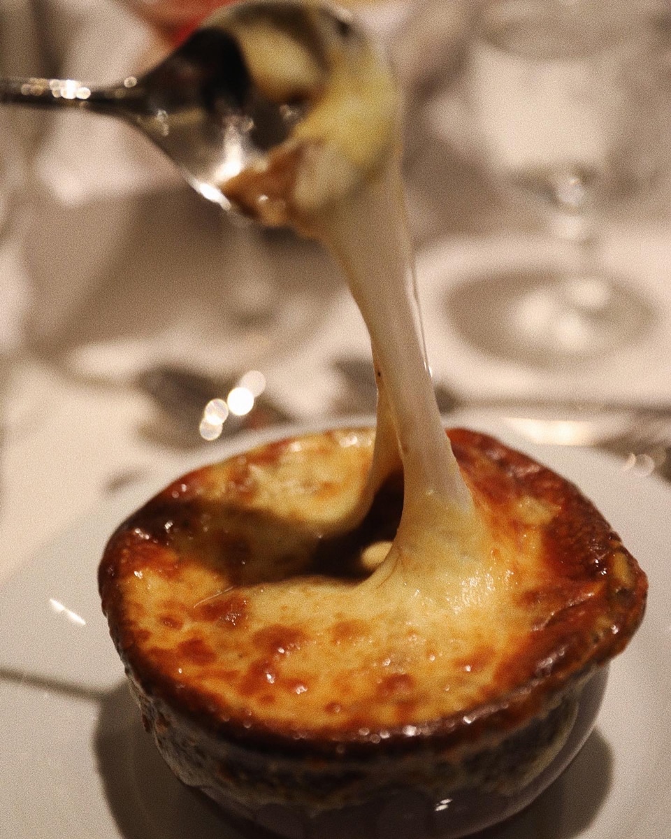 Wonder of the Seas Main Dining Room - French Onion Soup