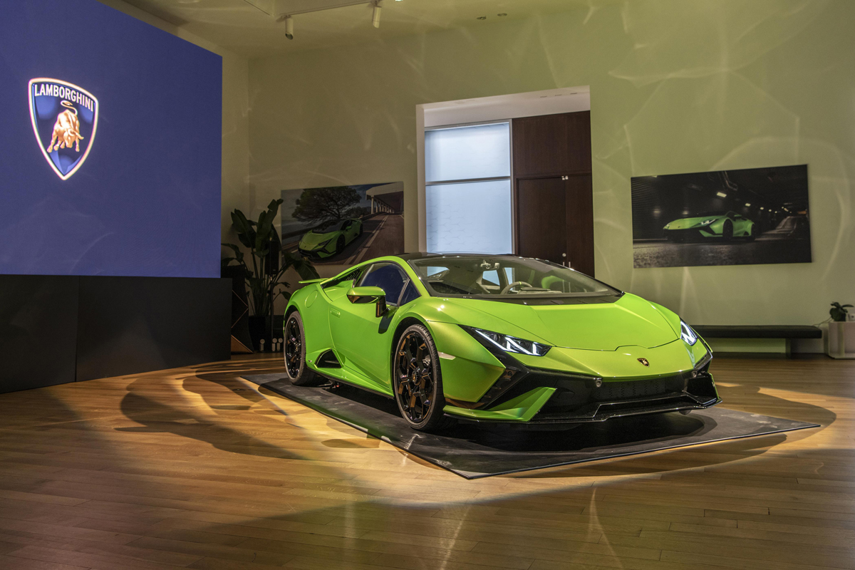 Lamborghini Debuts Huracán Tecnica During New York International Auto Show Week