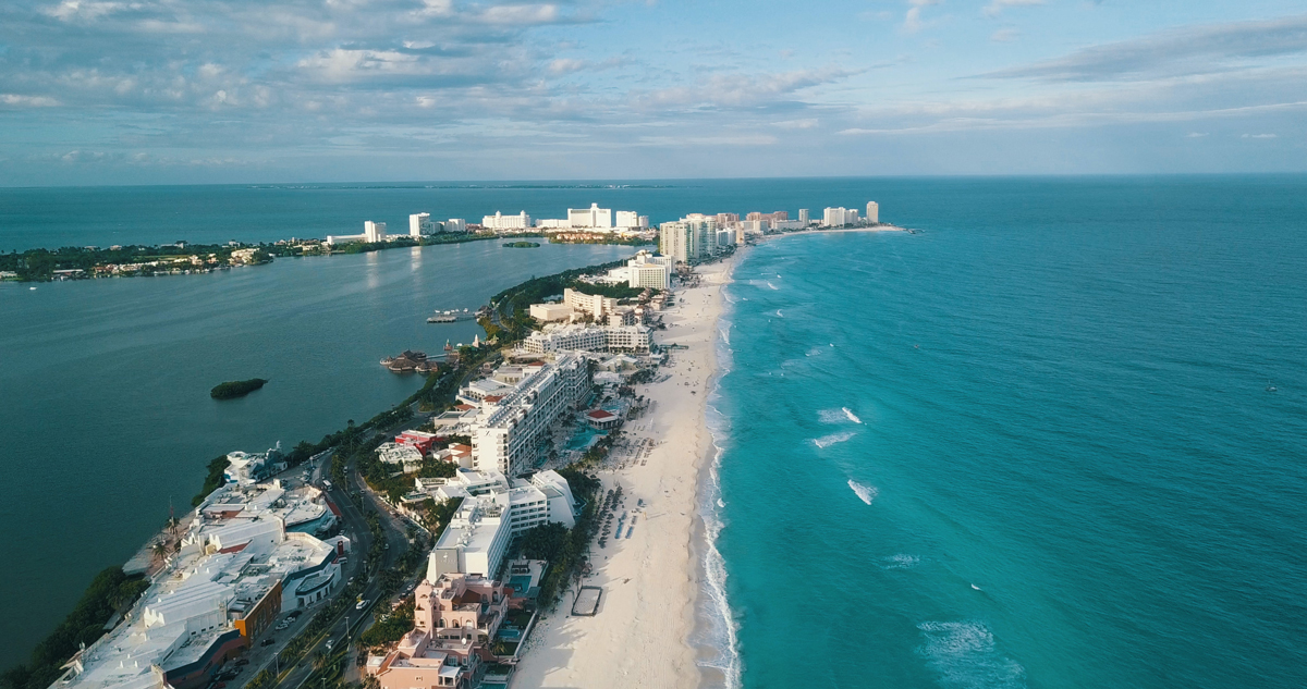 How to take a spontaneous trip to Cancun, Mexico