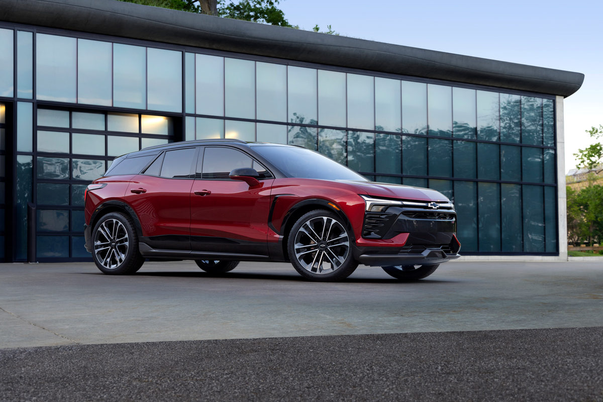 Chevrolet Introduces the Fully-Electric Blazer EV