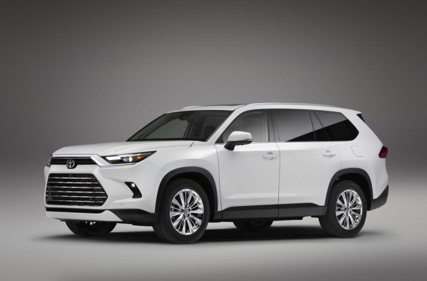 2024 Toyota Grand Highlander: The Ultimate Family Cruiser | Joe's Daily