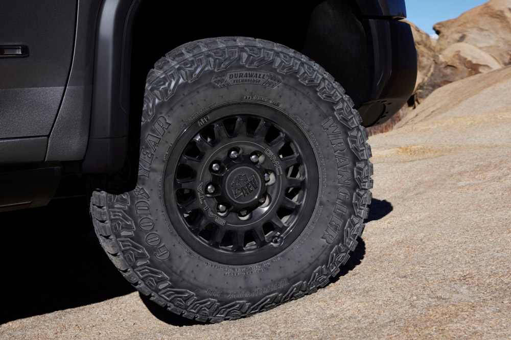Close-up of the 18-inch AEV Salta wheels on the 2024 GMC Sierra 2500HD AT4X AEV Edition.