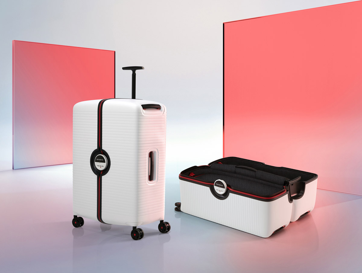 Samsonite IBON suitcase
