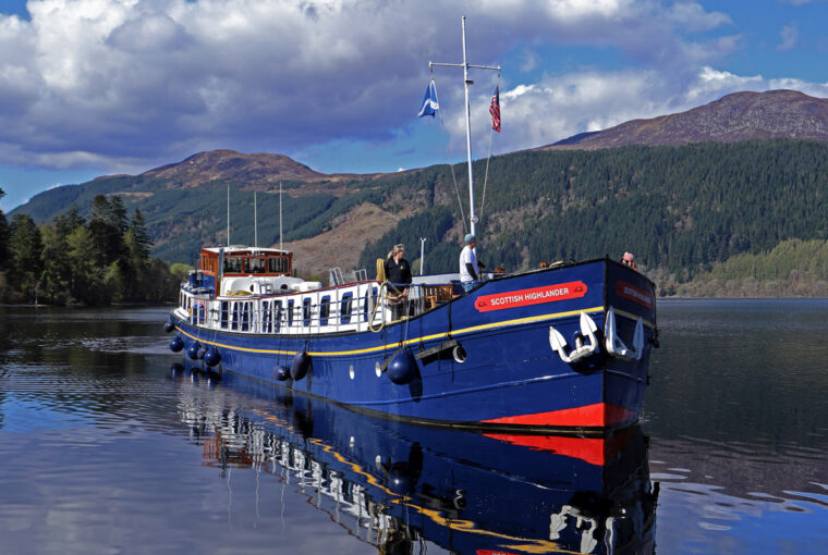 Scottish Highlander Barge Cruise