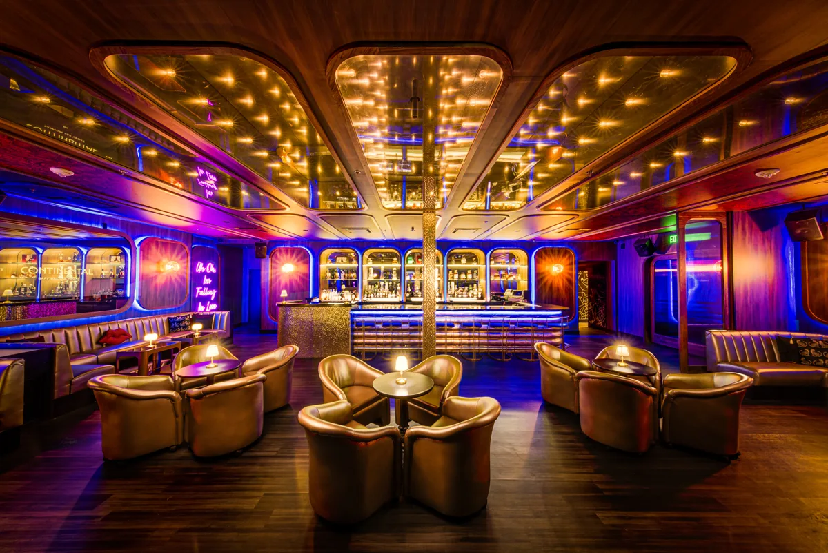 Interior shot of Sapphire Las Vegas' The Continental Lounge