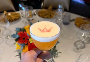 Koningstafel welcome cocktail - 'You Should See Me in a Crown'