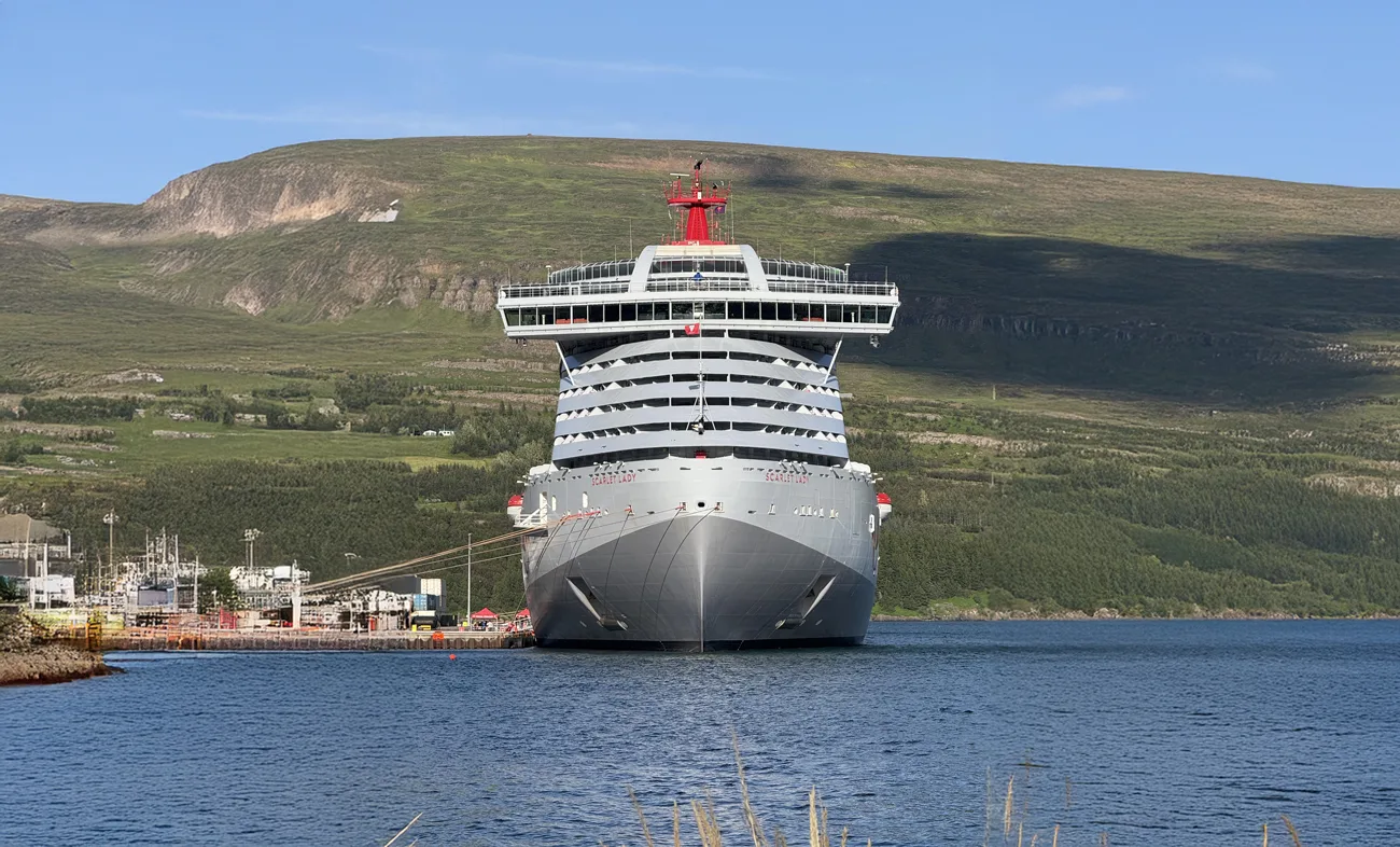 Scarlet Lady in Iceland