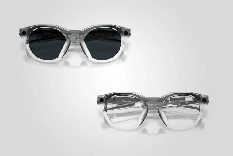 Oakley x Meta HSTN Transitions Smart Glasses in adaptive grey lenses for seamless indoor-outdoor vision