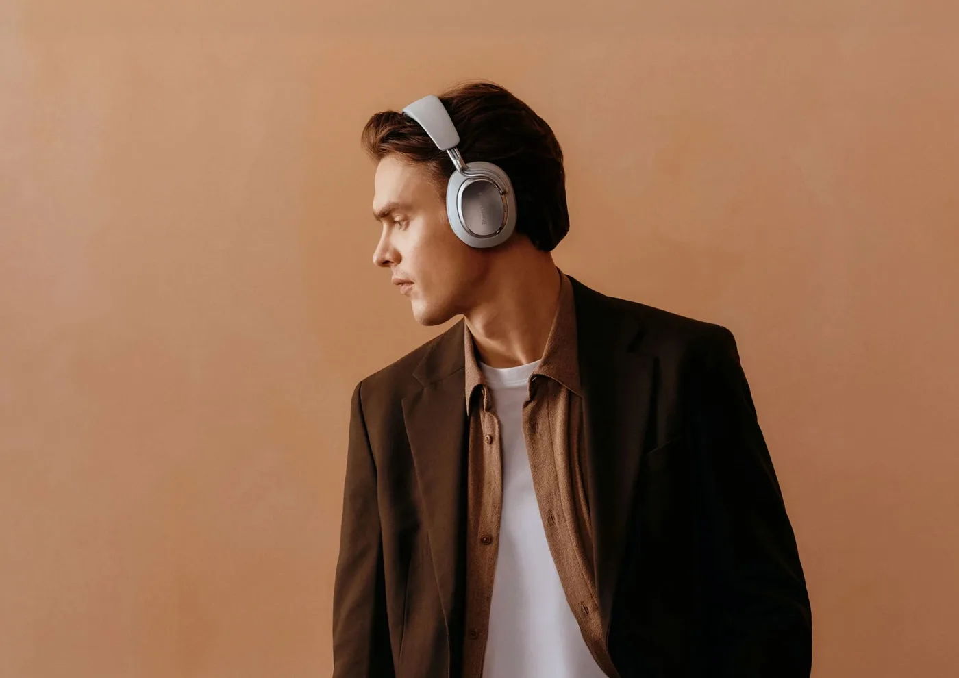 Bowers & Wilkins Px8 S2 Headphones