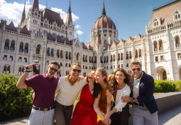 Friends enjoying Budapest pre-cruise on Celebrity River Cruises