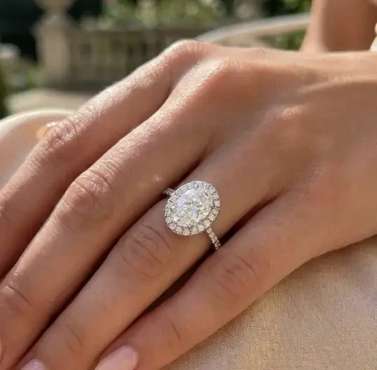What To Look For When Choosing A Custom Jewelry Maker 
