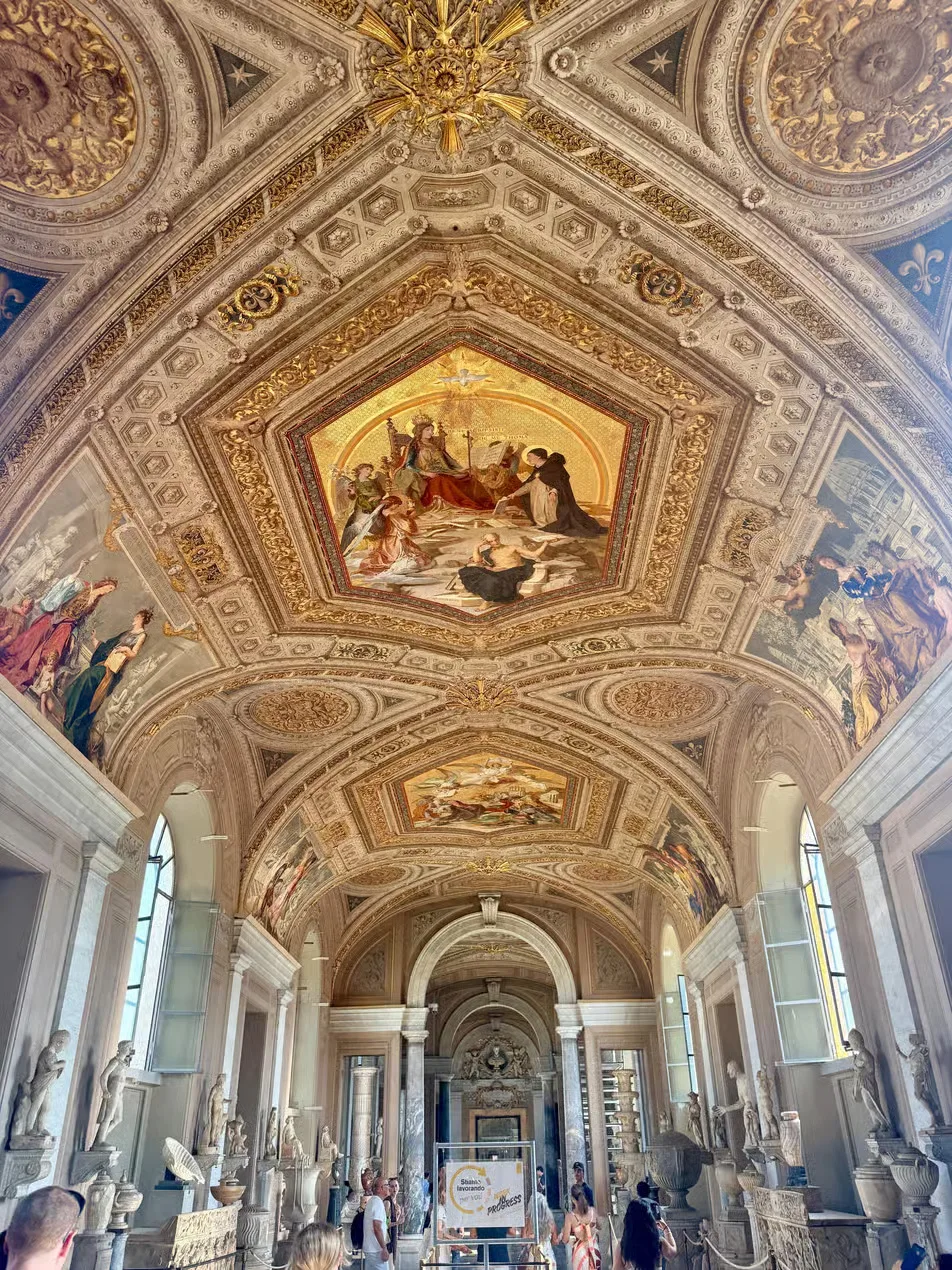 Vatican Museums Explore Audio Tour with Italian Snacks