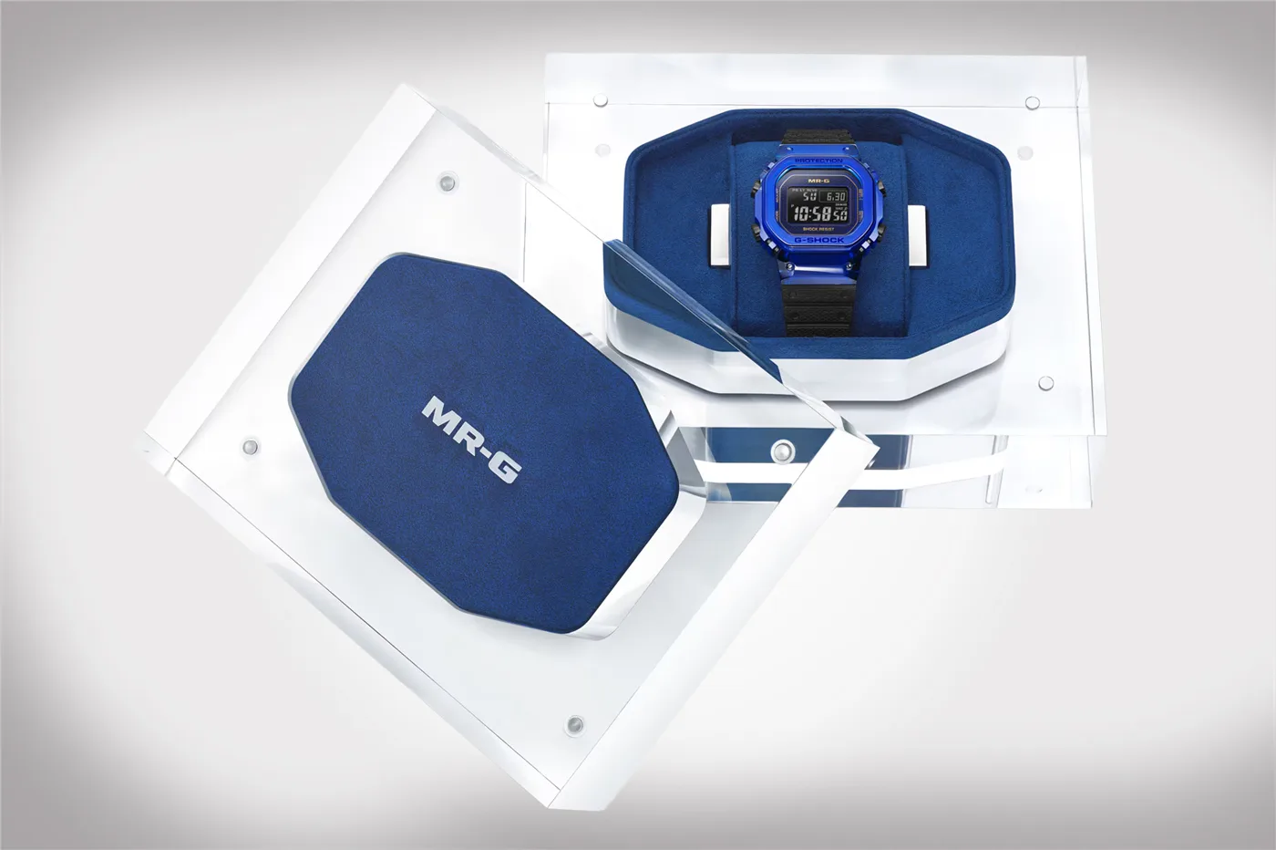 G-Shock MRG-D5000 Blue Sapphire Watch box