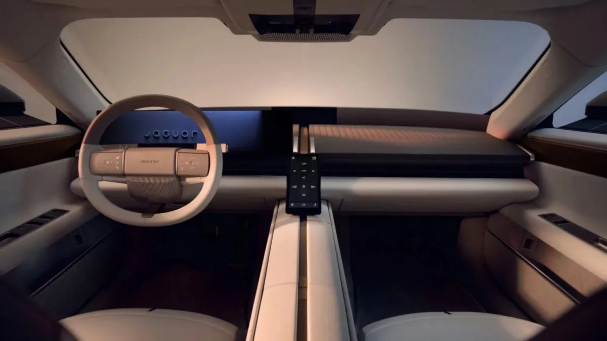 Jaguar Type 01 interior dashboard
