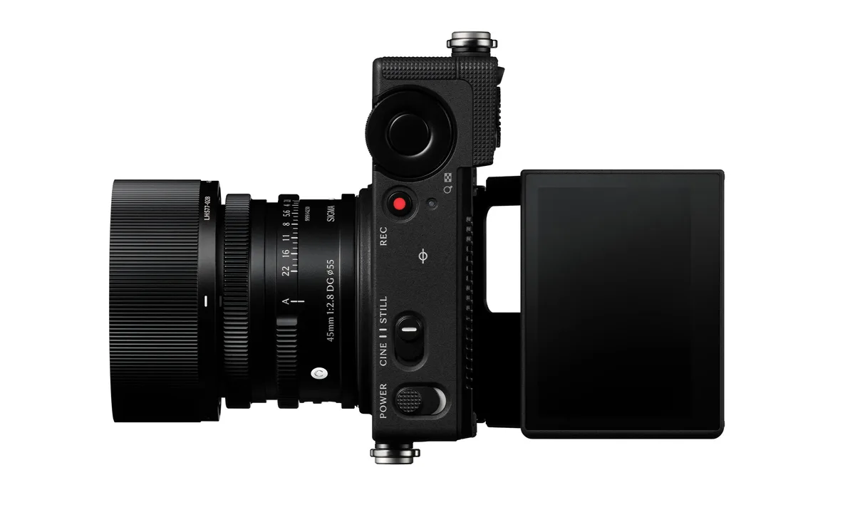 Sigma FP2 rear view with tilting LCD screen