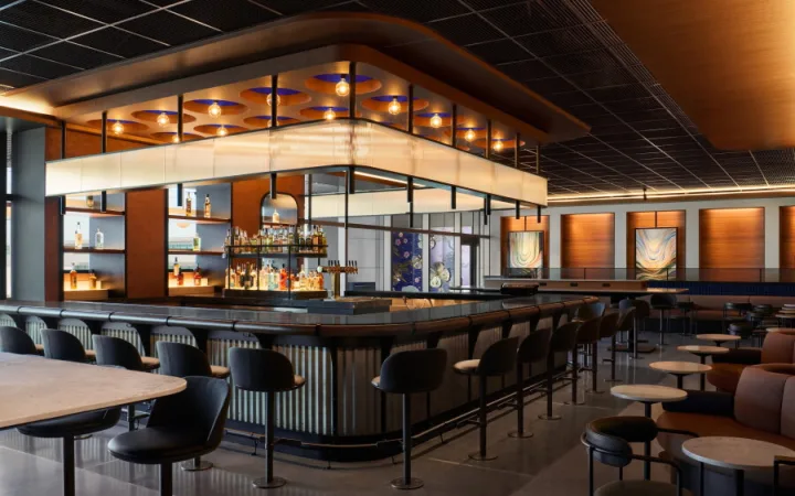 United Just Opened Its Biggest Lounge Ever in Houston